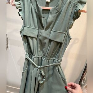 Sage summer dress with pockets